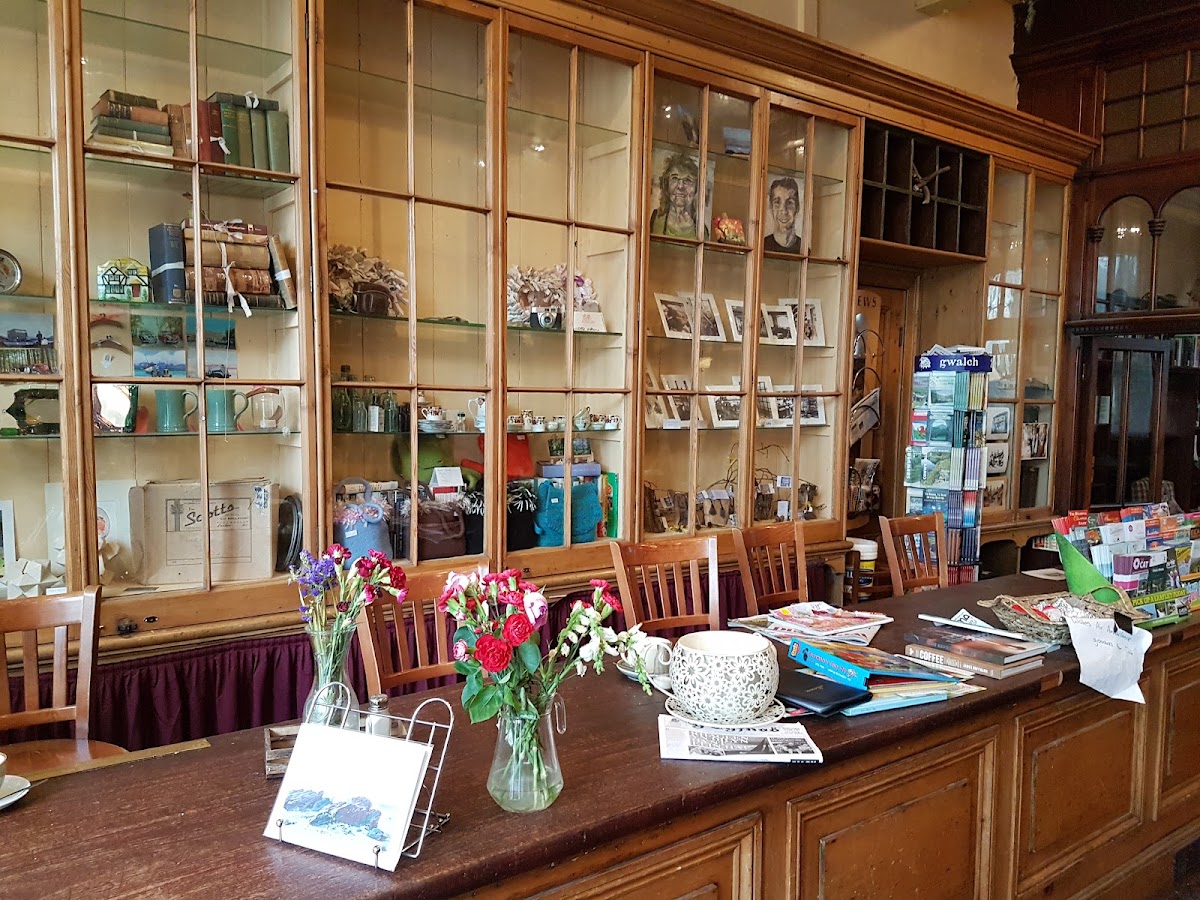 Th Roberts